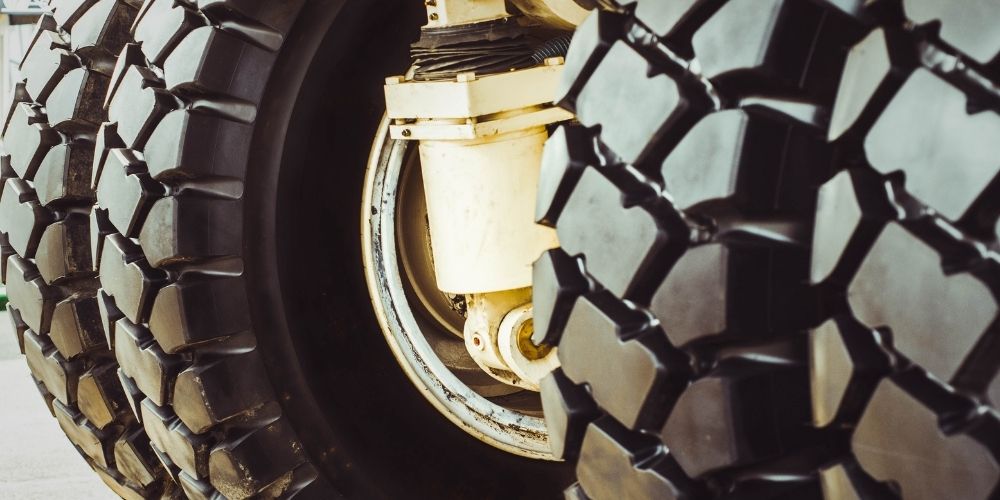 How to Prevent Flat Tires on Semi Trucks