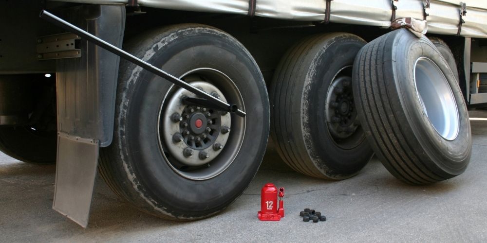 Truck Flat Tire? Here’s What You Should Do and How to Fix It